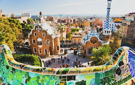 Barcelona Must-See Private Tour with a Friendly Local Guide
