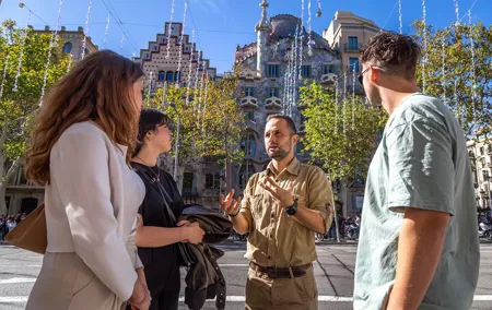 Gaudí Private Tour: Must-See Monuments & Hidden Gems of Modernism