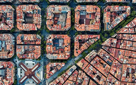 Barcelona Urban Planning Tour - Towards a Sustainable Smart City