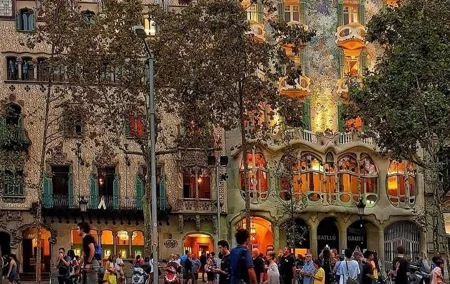 Explore Barcelona with a Private Gaudí Experience