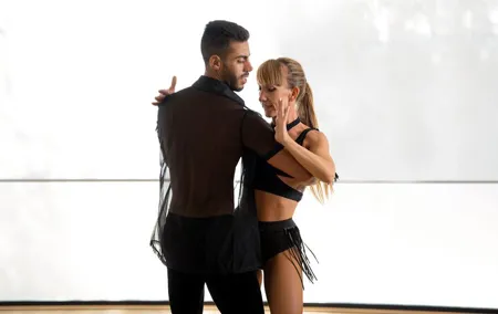 Barcelona: Latin Dance and Salsa Class Experience