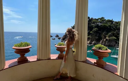 From Barcelona: Wine Tasting & Explore Marimurtra Garden & Blanes