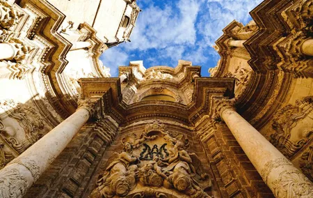 Private Valencia Tour From Barcelona with Free Photoshoot
