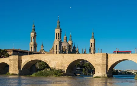 Private Transfer From Barcelona To Zaragoza With a 2 Hour Stop