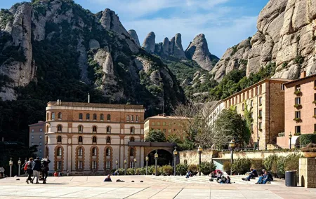 Barcelona To Montserrat Premium Half Day Guided Tour