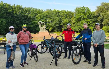 Chopin E-Bike Tour: Discover Warsaw's Musical Heritage