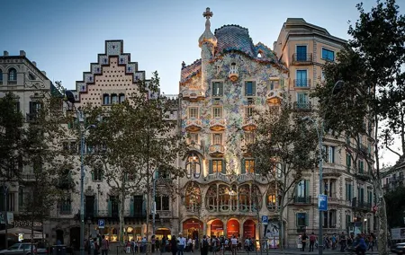 Private Half Day Walking Tour in Barcelona with walking pick up