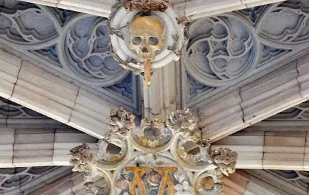 Walking Tour Mysteries and Legends of Barcelona and its Ghosts