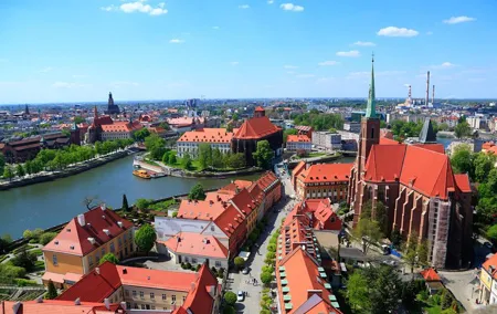 Private transfer Warsaw-Wrocław or Wrocław-Warsaw