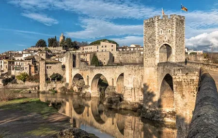 Medieval Villages & La Garrotxa Volcanic Zone Hiking. Small Group Tour