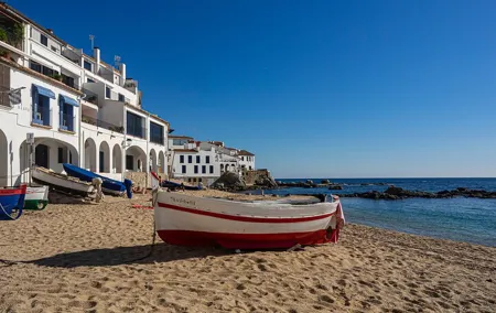 Hiking Costa Brava Coves and Beaches, Catalan Mediterranean