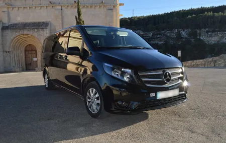 Private Arrival Transfer from Barcelona Airport to Sitges