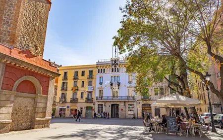 Gracia District Private Tour with Vermouth & Food Tastings
