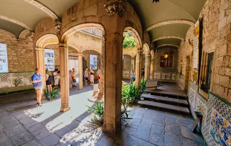 Barcelona Old Town Tour With Optional Flamenco Show