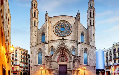 Santa Maria del Mar Guided Tour with Hofmann Tasting