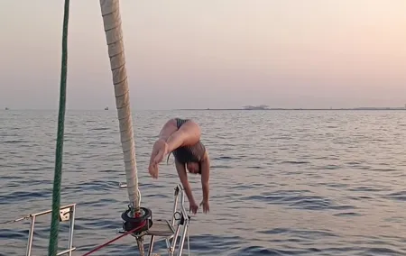 1 Hour Barcelona Sailing Tour Experience with Drinks