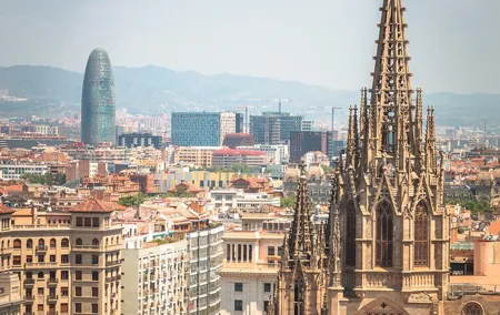 Barcelona Old Town Walking Tour & Panoramic Views