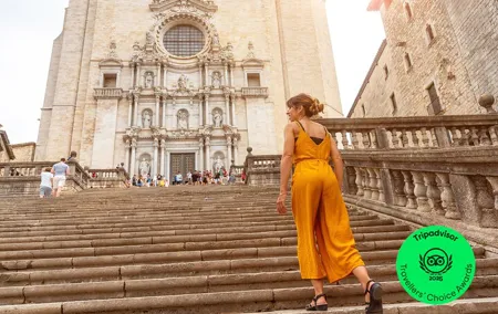 Barcelona: Discover Girona, Besalú and Pals on a Guided Tour