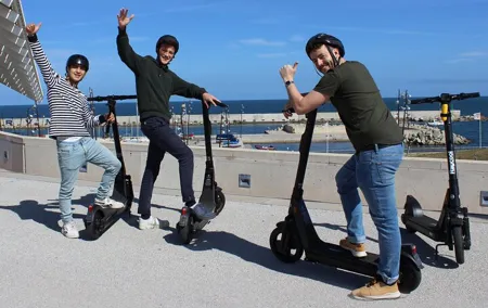 Electric skateboard tour of promenade and parks