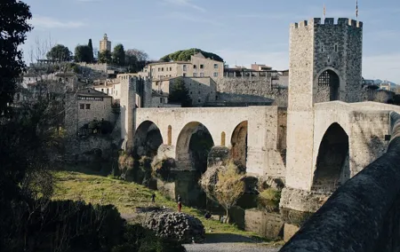 Rupit, Besalú and other medieval towns from Barcelona