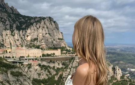 Private Tour with Guide to Montserrat from Barcelona