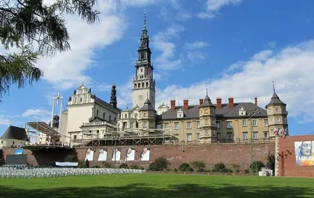 Private service from Warsaw to Częstochowa(One way/Round trip/Chauffeur hire)