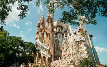 Barcelona Self-Guided Photo Safari with digital Photobook