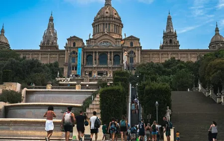 Barcelona Panoramic Montjuïc Cable Car and Beach