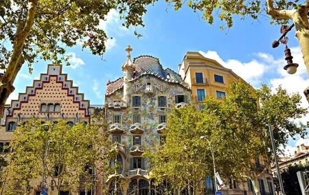 Barcelona: first steps (from Sagrada Familia to Rambla)