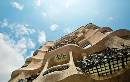 Skip the Line Sagrada Familia and La Pedrera Full Day Private Tour