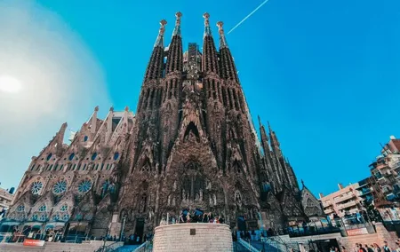 Touristic highlights of Barcelona on a Private half day tour with a local