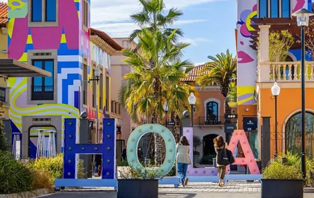 Barcelona La Roca Village Shopping VIP