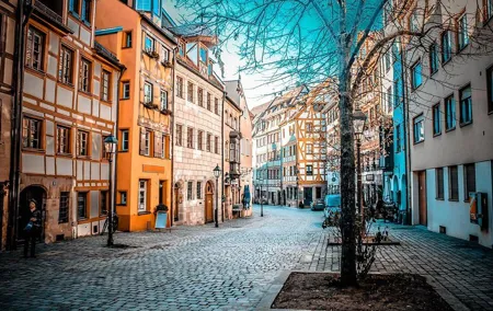 Private Transfer from Prague to Nuremberg with 2h of Sightseeing