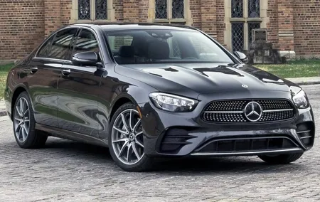 Private Transfer: Barcelona to Airport BCN by Business Car
