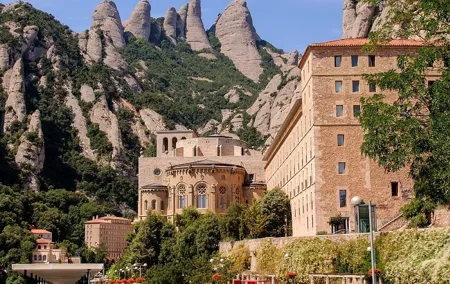 Visit Montserrat: Private Day Trip from Barcelona