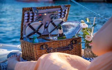 Barcelona Private Romantic Sailing Tour