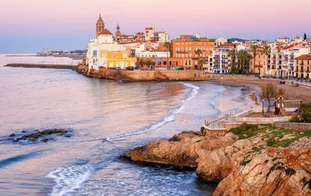 Sitges Coastal Town Half Day Private Tour from Barcelona 6 Hours