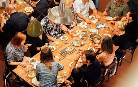 Barcelona Best Tapas and Wine Experience