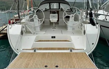 2 hour cruise in Barcelona