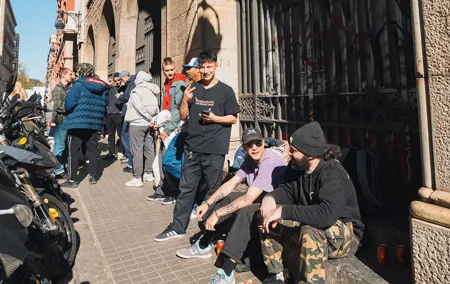 Cruiser Board Full-Day Tour in Barcelona