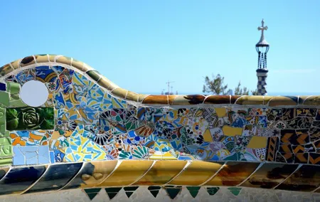 Barcelona: Park Güell Guided Tour with Entry Ticket