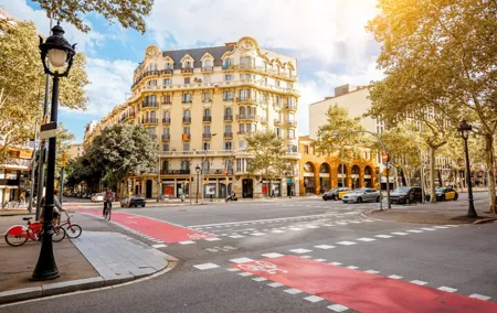 Barcelona City Highlights With Private Local Guide