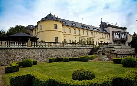 Pilsner Urquell brewery Private day trip, Pilsen City and Chateau tour + Lunch
