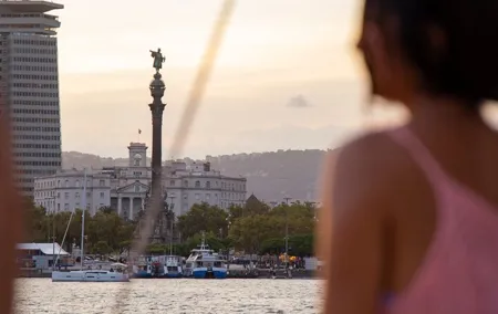 Barcelona Sightseeing Sailing with Multilingual Local Guide