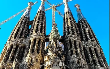 10 Hours Barcelona City Tour with Hotel Pickup and Drop