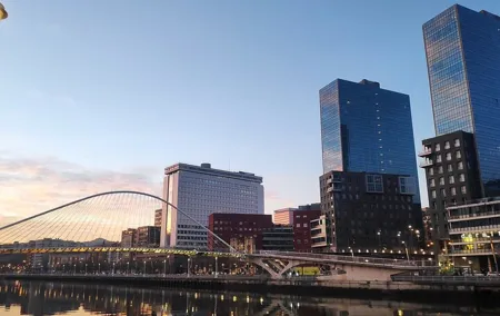 Private Transfer From Barcelona To Bilbao With a 2 Hour Stop