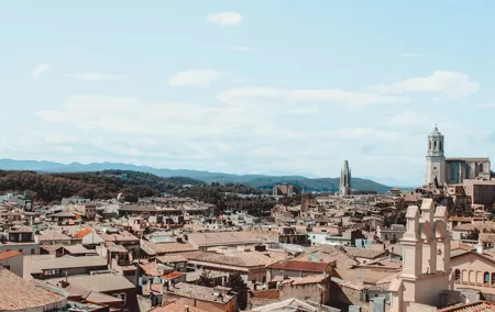 Montserrat and Girona Full-Day Private Guided Tour from Barcelona