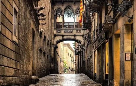 Private Tour of the Mysterious and Forbidden Barcelona