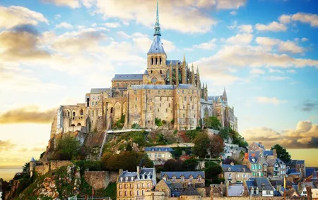 Mont Saint Michel Day Trip from Paris with English Speaking Guide