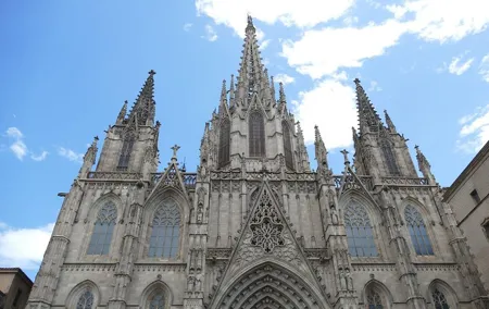 Explore Beautiful Barcelona: Self-Guided Audio Tour